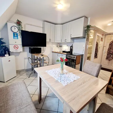 דירה Rozsa Lak *